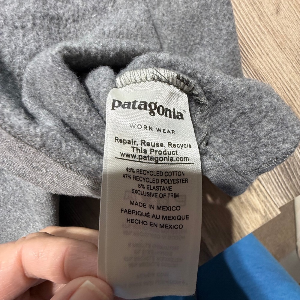 Patagonia Uprisal Crew Sweatshirt Gray Mountain Graphic Gorpcore - Picture 6 of 6